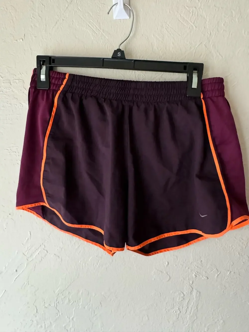 Nike Dri Fit Women's Maroon Shorts Size M